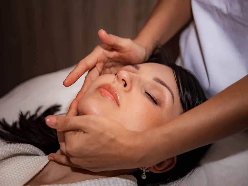 Coconut Praline Spa Ritual — GRANDTHAI Spa Programme