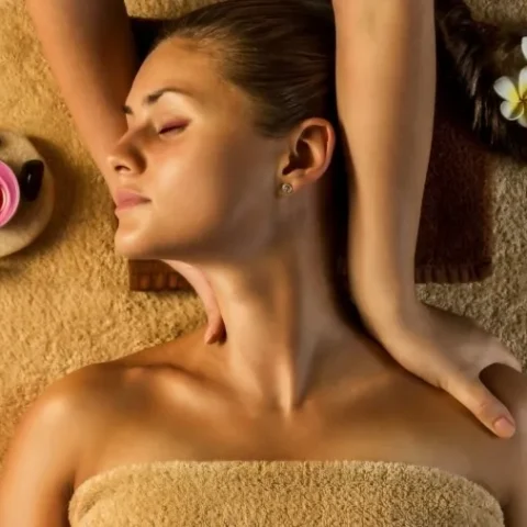 Thai Back Massage at GRANDTHAI